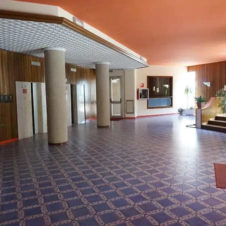 Tatil Evi Bianco Nero